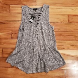 NWT Ladder front lace tank